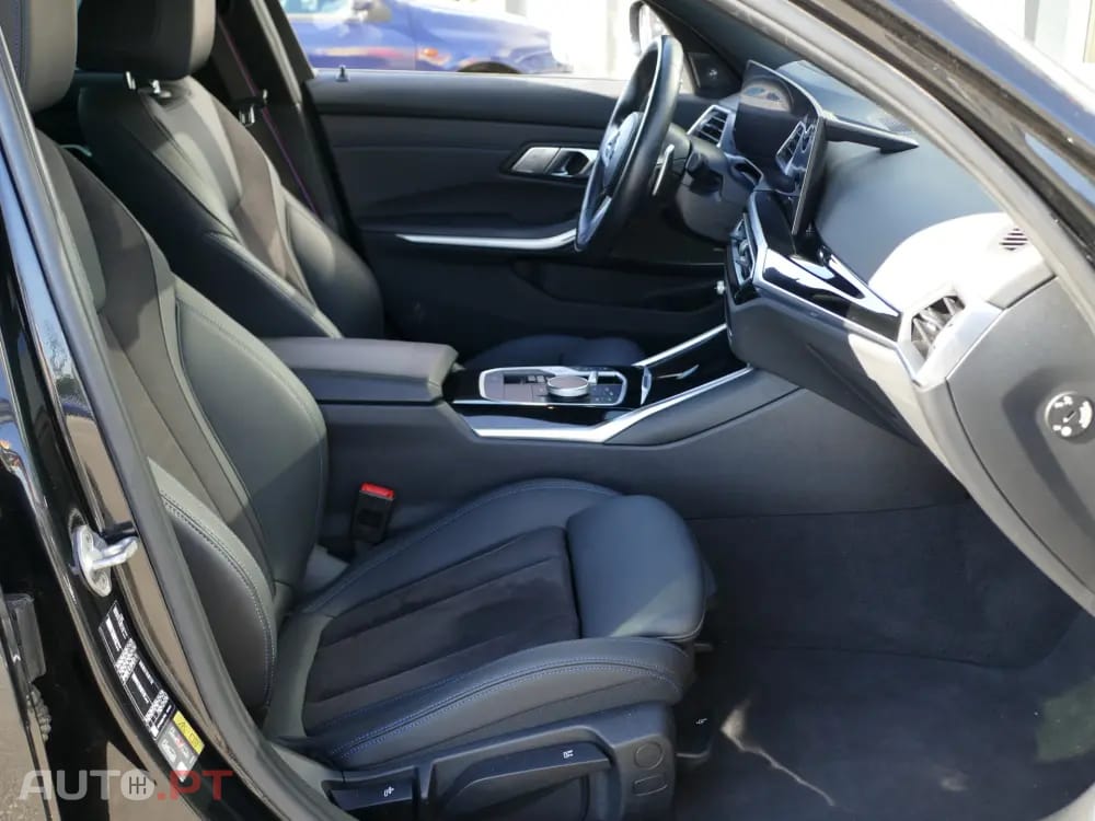 BMW 330 e Pack Desportivo M Auto