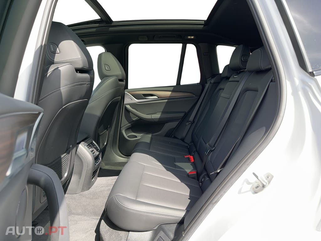 BMW iX3 M Sport Inspiring