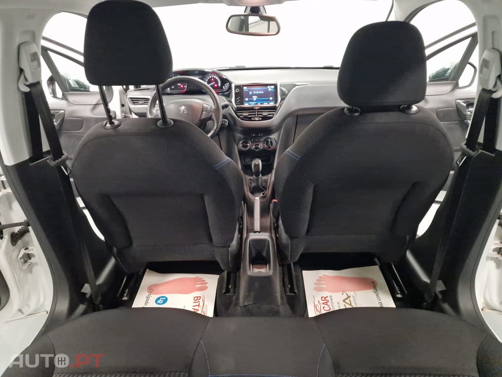 Peugeot 208 1.6 BlueHDi Style