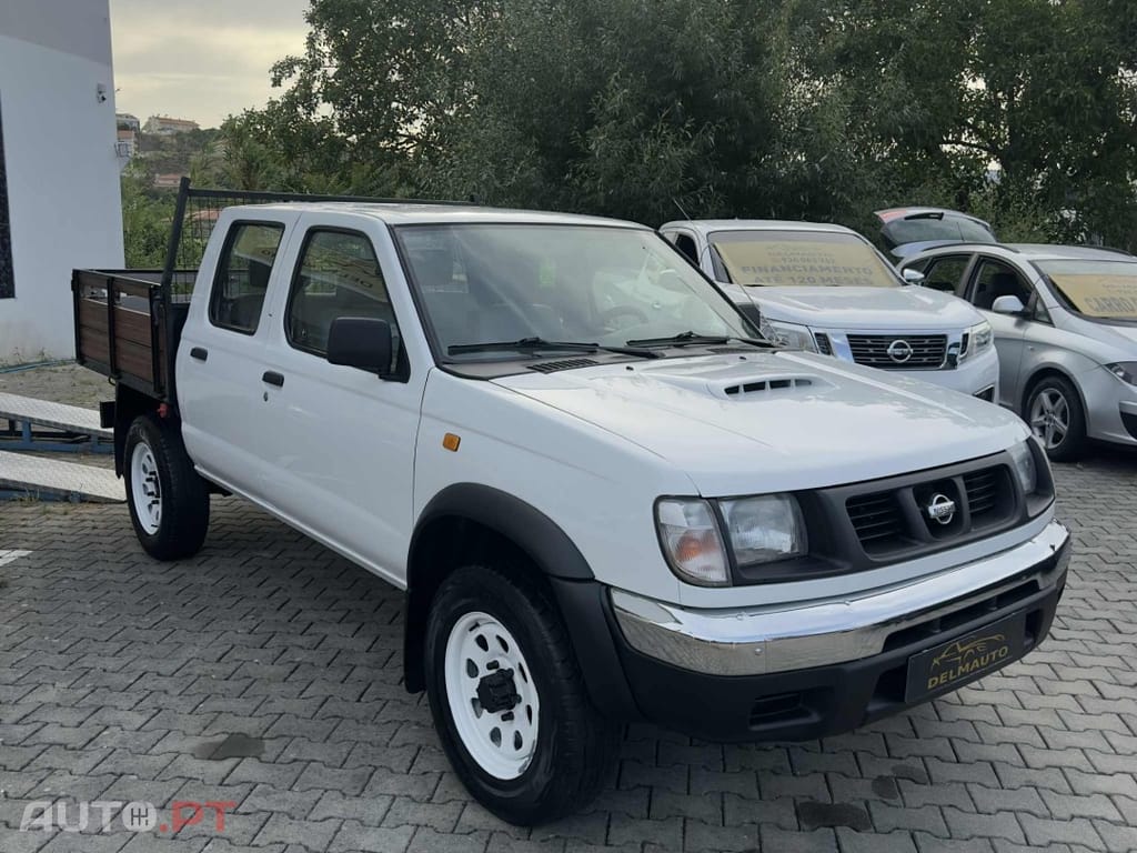 Nissan Pick Up 2.5 TD D22 CD 4X4