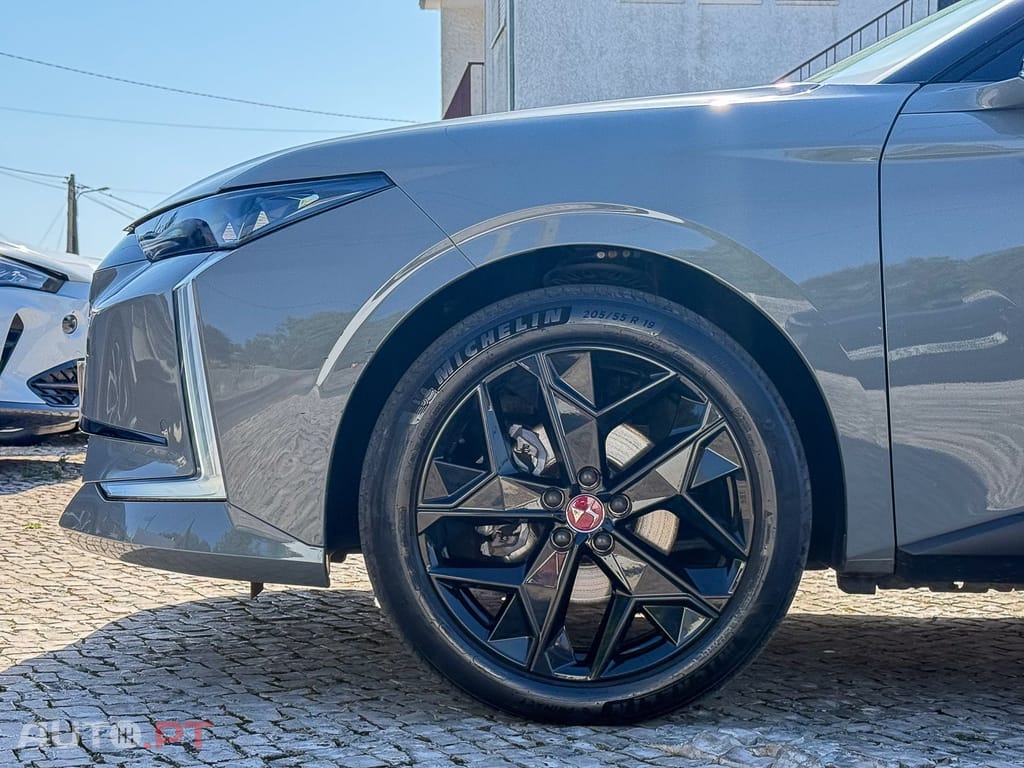 DS DS4 1.2 PureTech Pallas EAT8