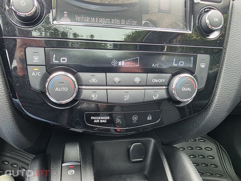 Nissan Qashqai 1.5 dCi N-Connecta J18