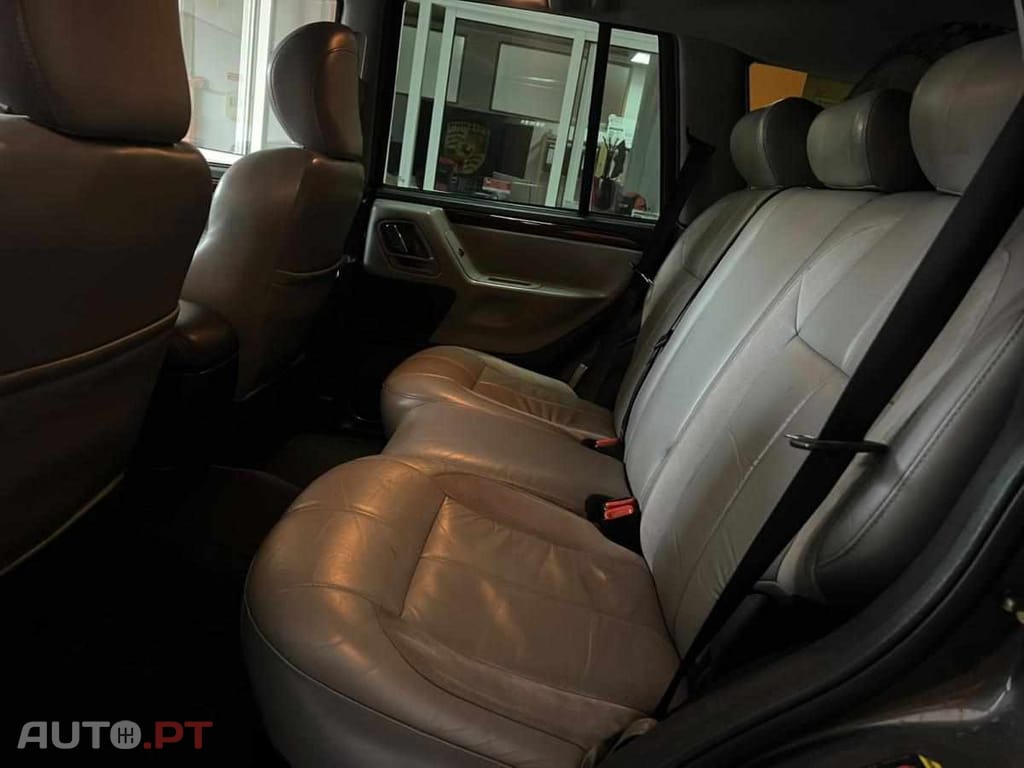 Jeep Cherokee Grand Cherokee OverLand