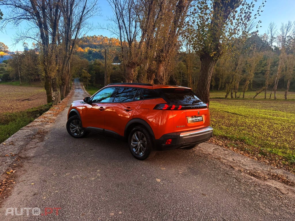 Peugeot E-2008 Style