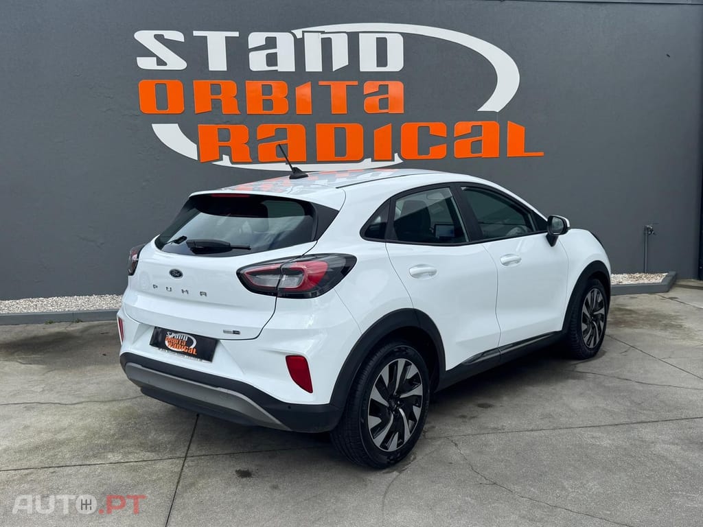 Ford Puma 1.0 EcoBoost MHEV Titanium