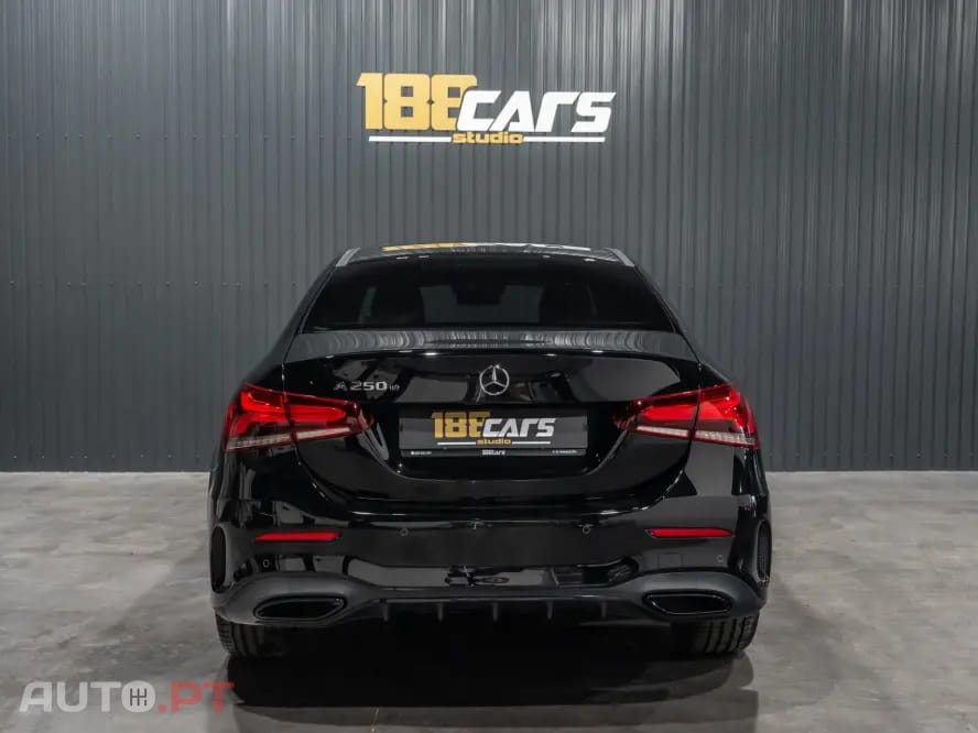 Mercedes-Benz A 250 e 8G-DCT AMG Line