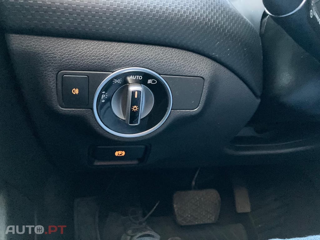 Mercedes-Benz A 180 1.8CDI Urban Cx. Aut.