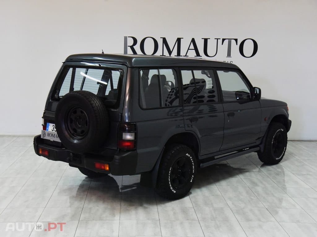 Mitsubishi Pajero 2.5TD GLX LONGO 7L