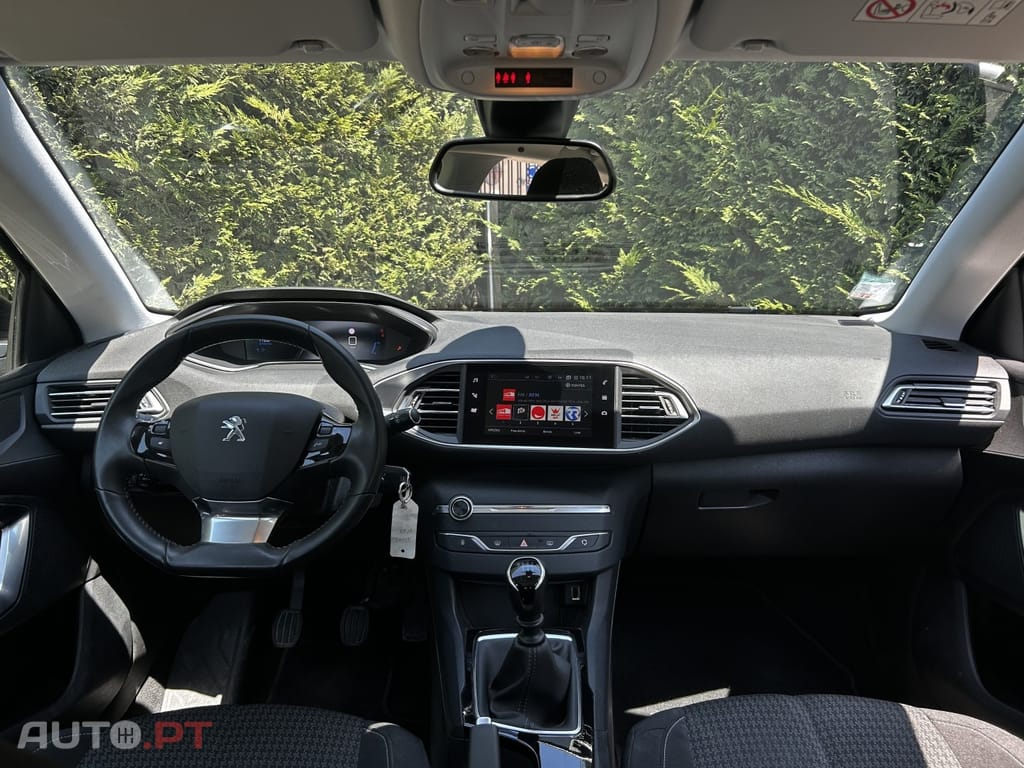 Peugeot 308 1.2 PureTech Style