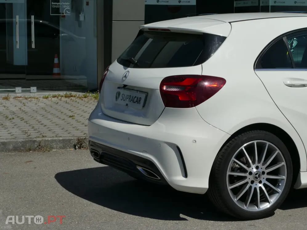 Mercedes-Benz A 180 d AMG Line