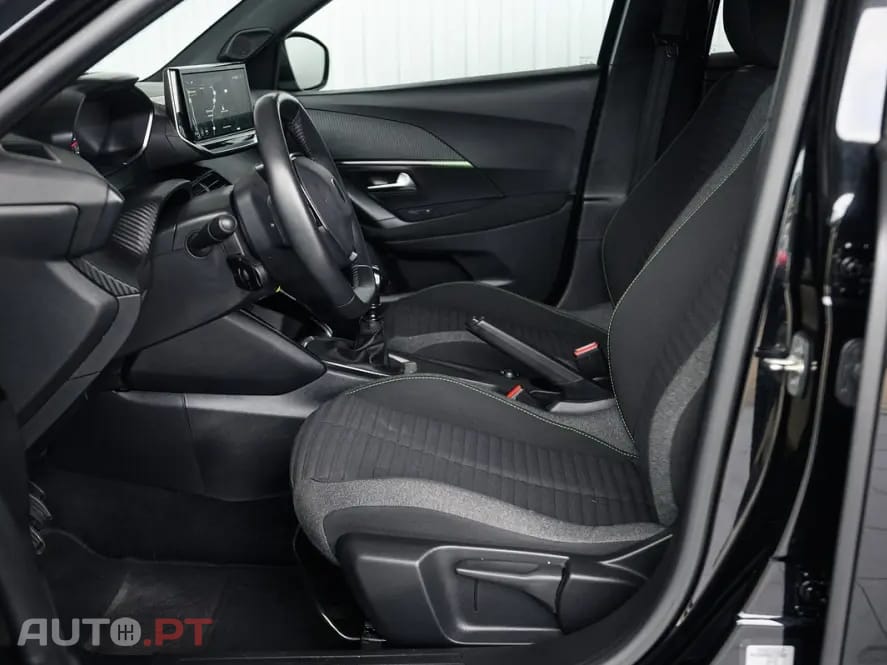 Peugeot 2008 1.2 PureTech Style