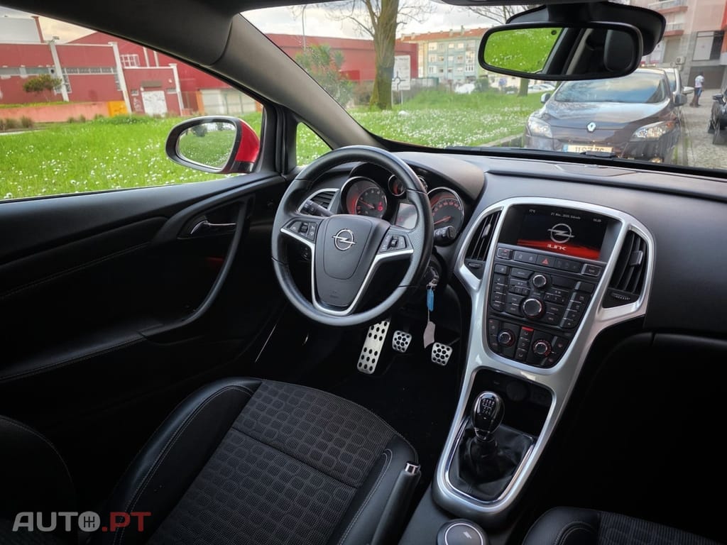 Opel Astra GTC 1.6 T S/S J20
