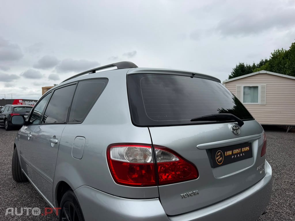 Toyota Avensis Verso 2.0 D-4D