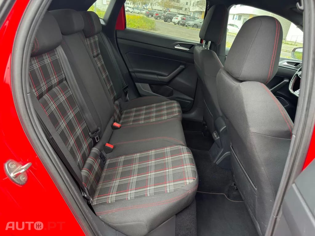 Volkswagen Polo 2.0 TSI GTI DSG