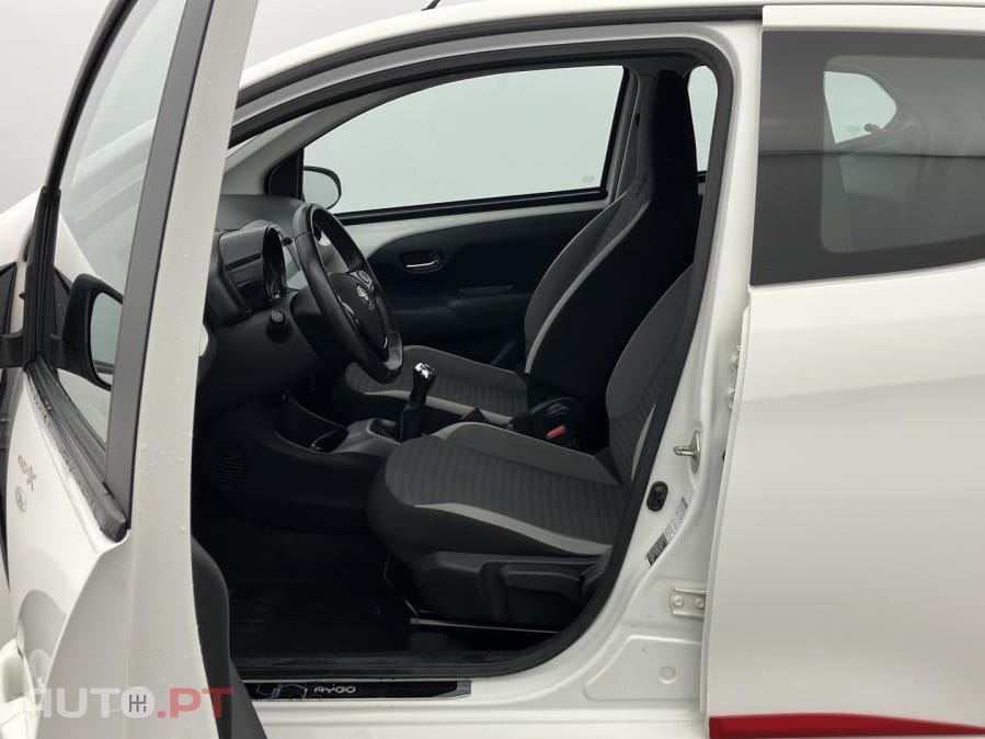 Toyota Aygo 1.0 X-Play