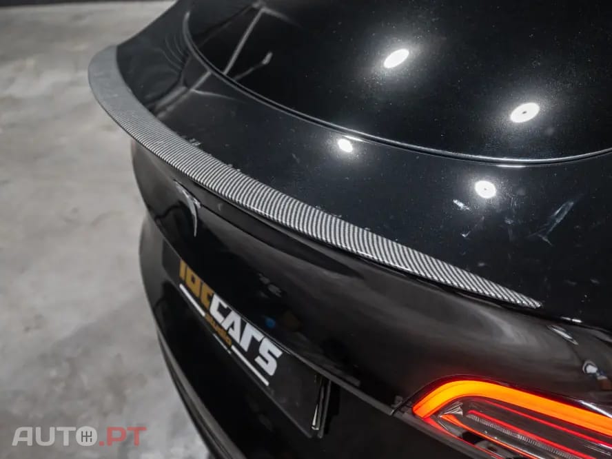 Tesla Model Y Long Range Dual Motor AWD