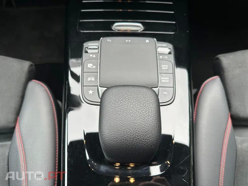 Mercedes-Benz A 250 e AMG Line