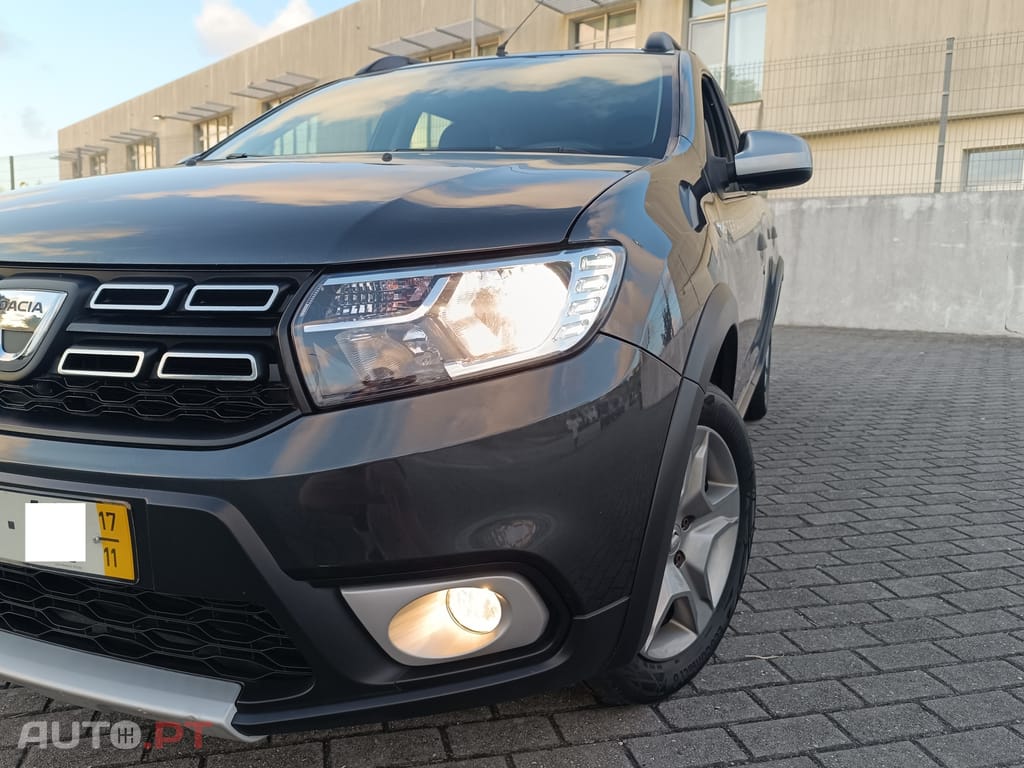 Dacia Logan MCV 0.9 TCe Stepway - Nacional