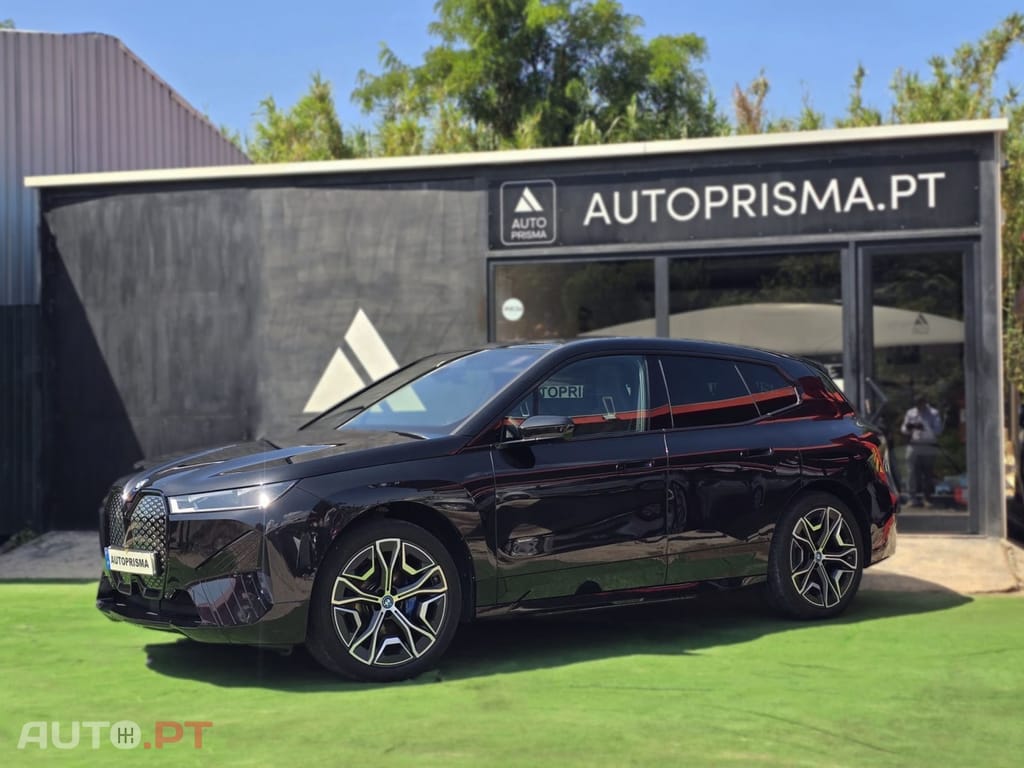 BMW iX xDrive 50