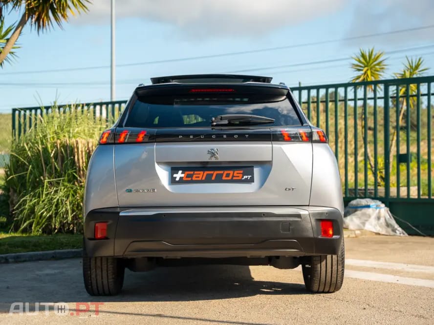 Peugeot E-2008 50 kWh GT