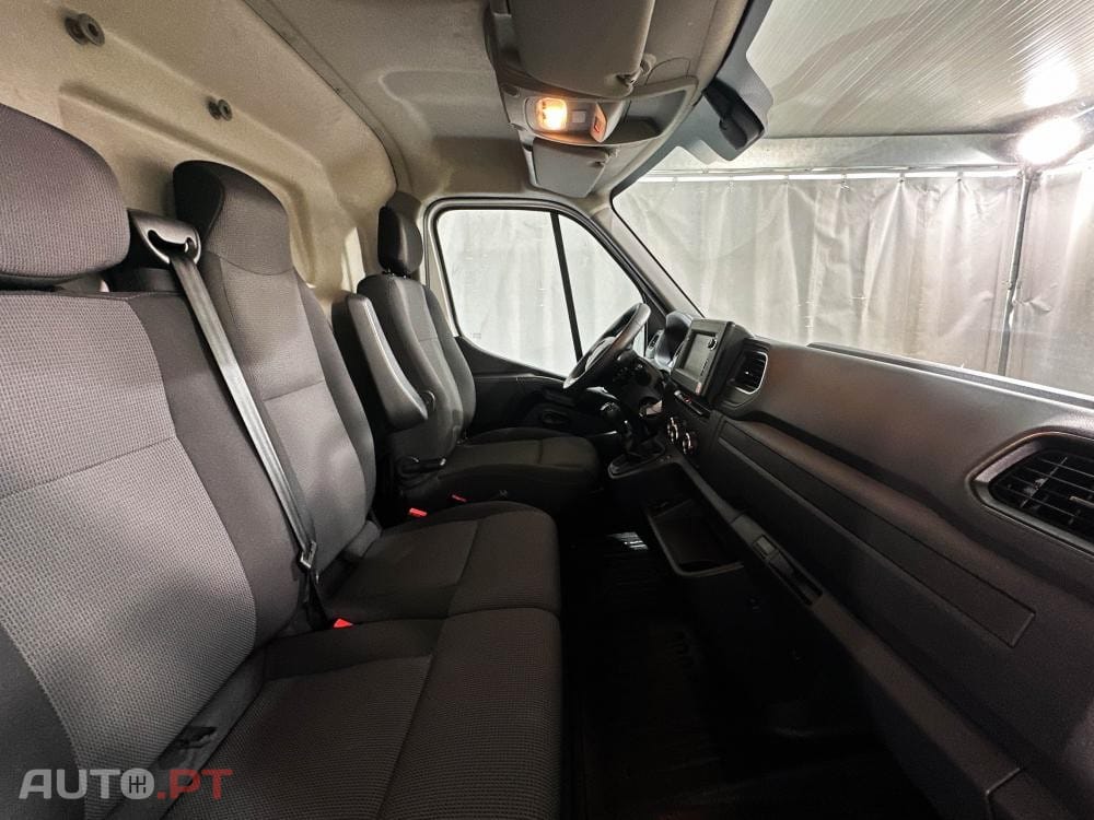 Renault Master L2H2 2.3 DCi 135cv Confort