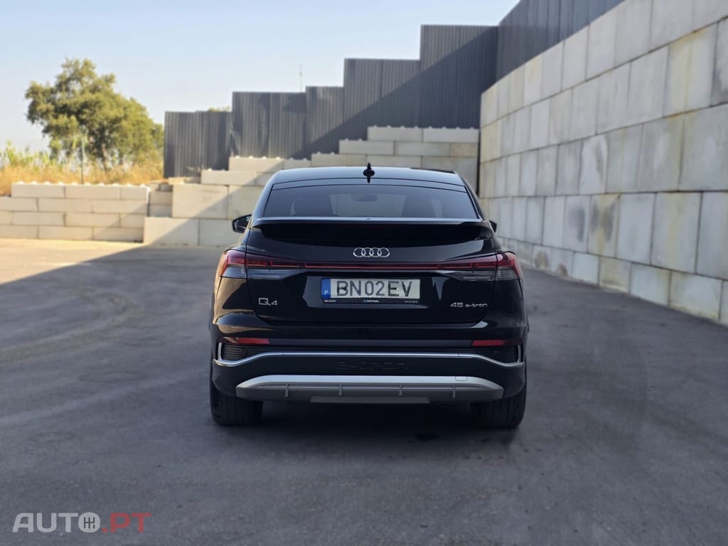 Audi Q4 E-Tron 45 82 kWh SE Business Plus