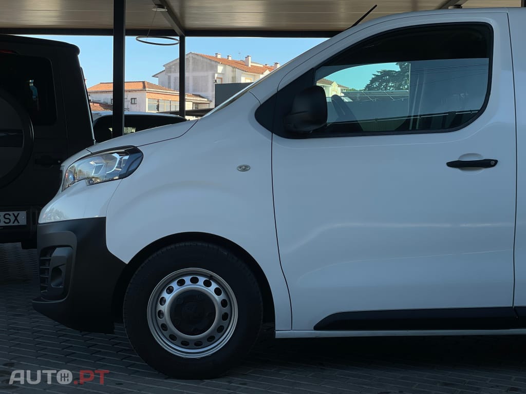 Peugeot Traveller 1.5 BlueHDi L2H1 Active Standard