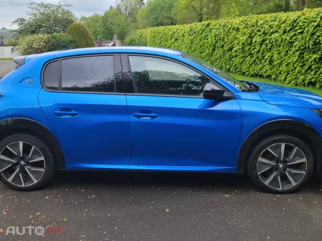 Peugeot E-208 50 kWh GT Line