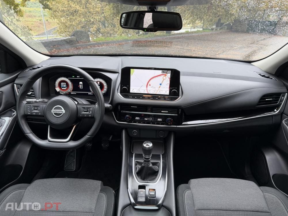 Nissan Qashqai 1.3 DIG-T N-Connecta J18
