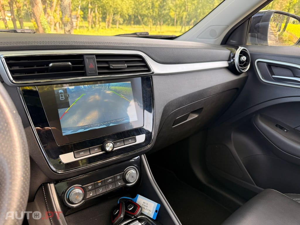 MG ZS EV 44.5 kWh Luxury