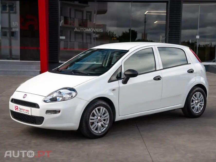 Fiat Punto 1.3 M-Jet Easy S&S — fotografia 2