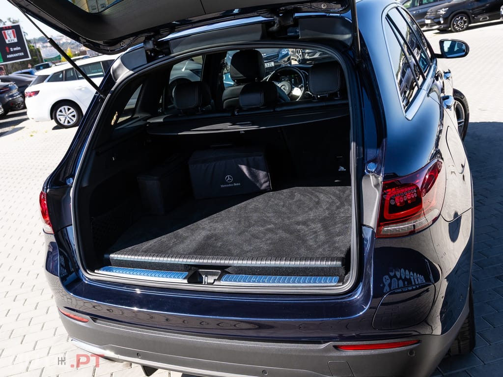 Mercedes-Benz GLC 300 de 4Matic 9G-TRONIC AMG Line