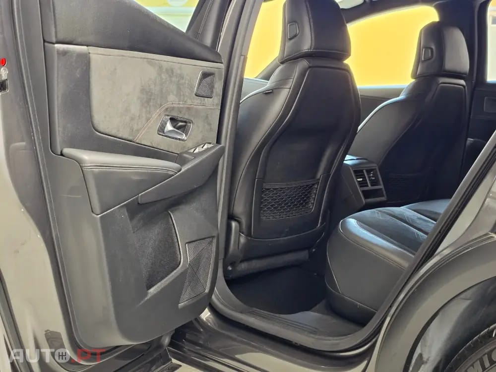 DS DS7 Crossback E-Tense Performance Line EAT8