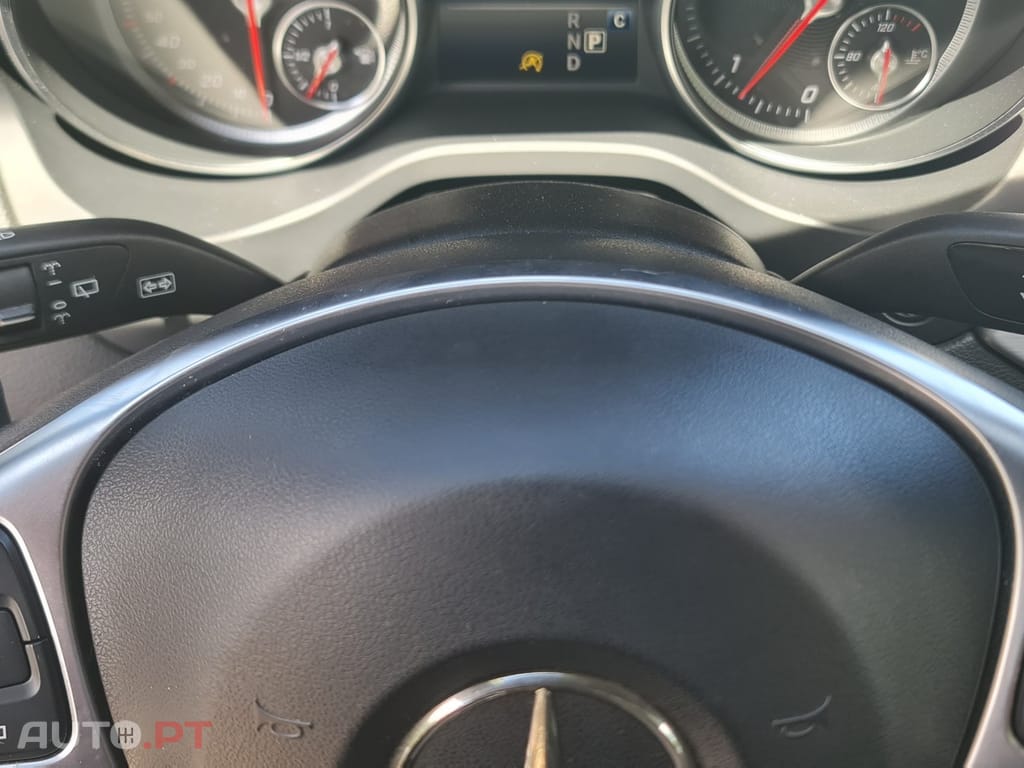 Mercedes-Benz CLA 220 d Shooting Brake AMG Line Aut.
