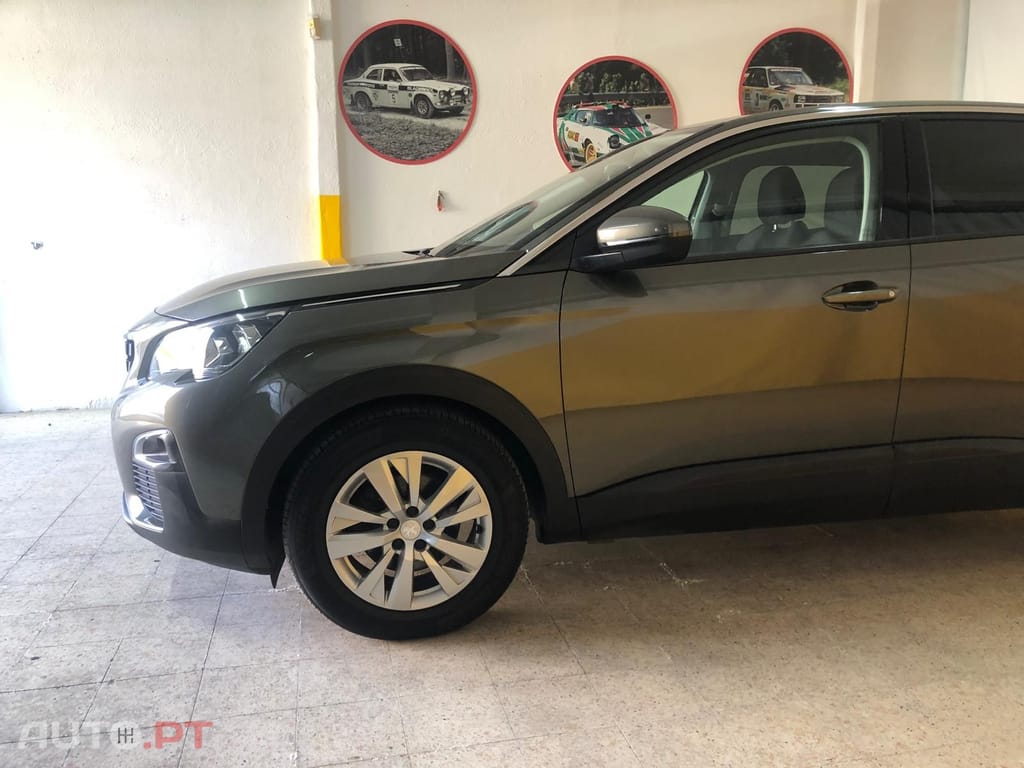 Peugeot 3008 1.5 BlueHDi Active