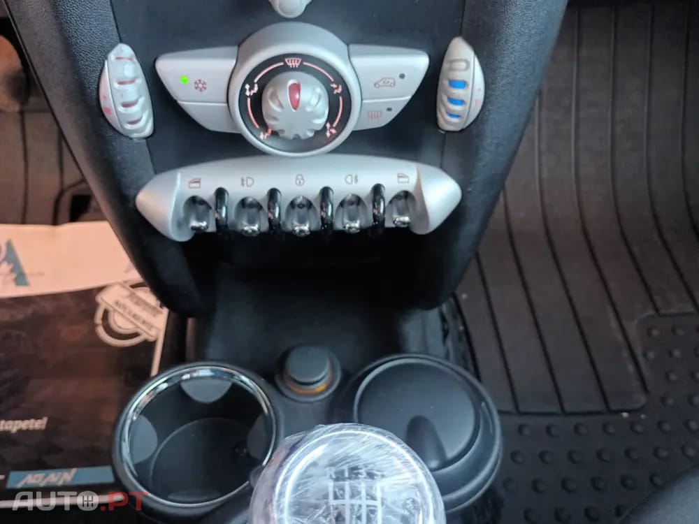 MINI Cooper Cooper D