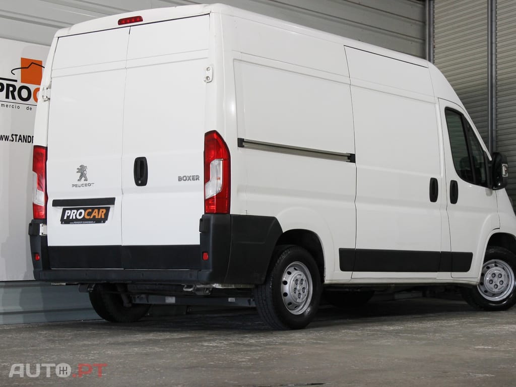 Peugeot Boxer 2.0 BlueHDi 330 L1H1 Premium