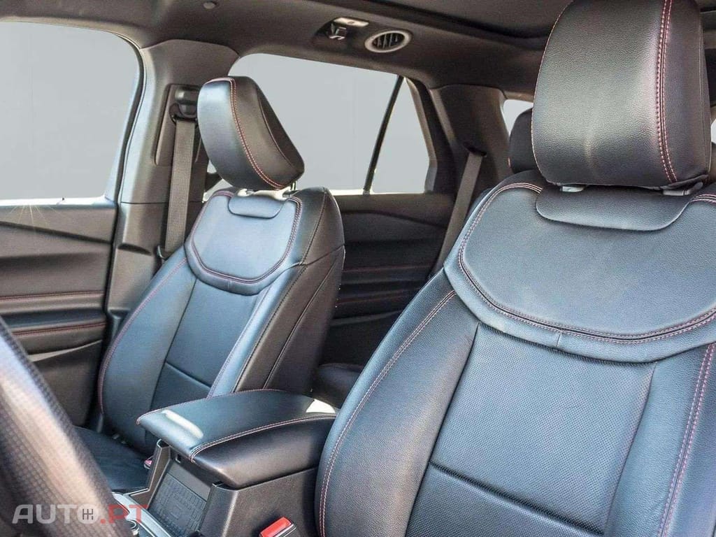 Ford Explorer Plug-in Hybrid ST-LINE