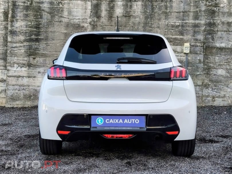 Peugeot 208 PureTech 100 EAT8 Allure