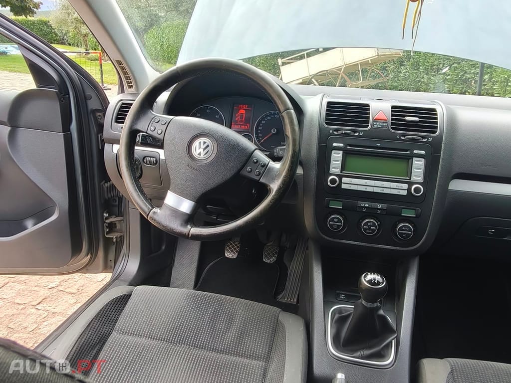 Volkswagen Jetta 1.9 TDi Confortline