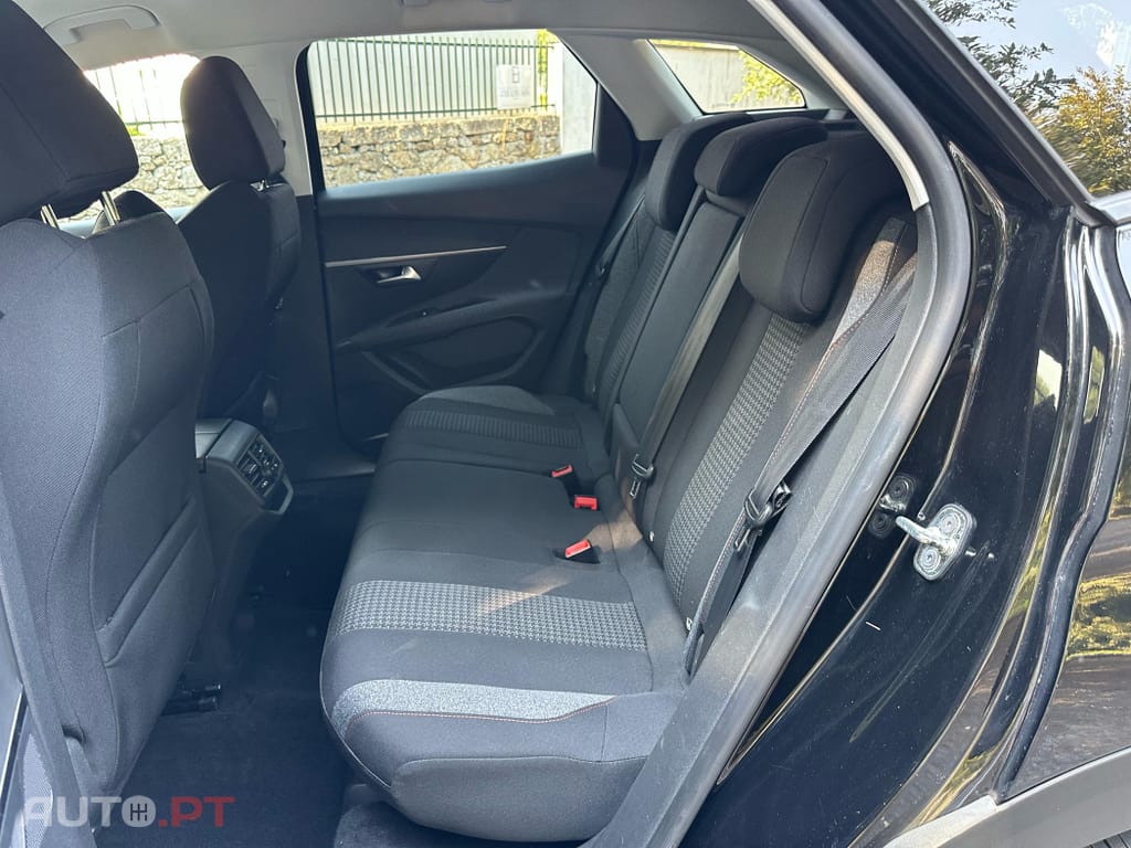 Peugeot 3008 1.6 BlueHDi Style EAT6