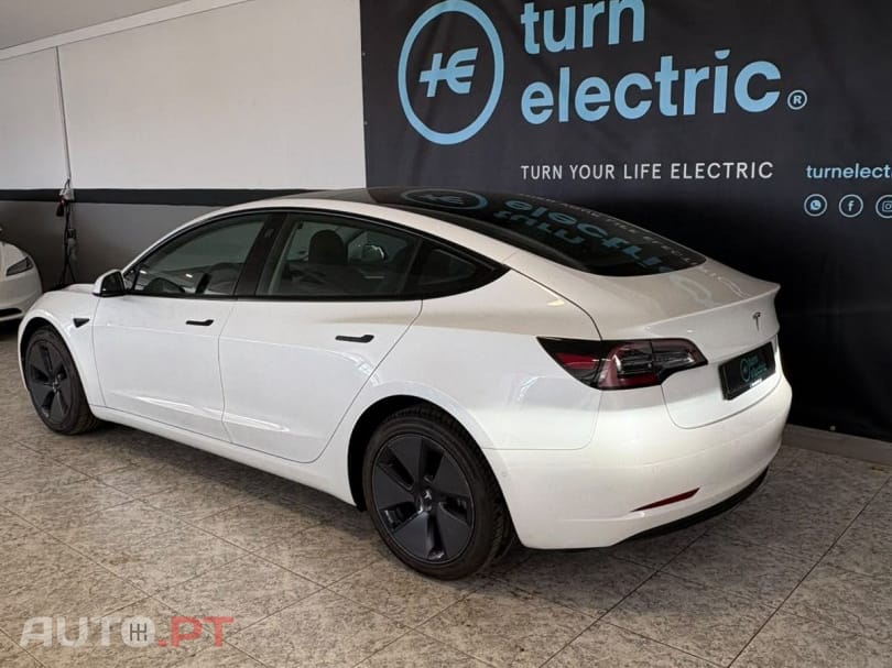 Tesla Model 3 Tração Traseira