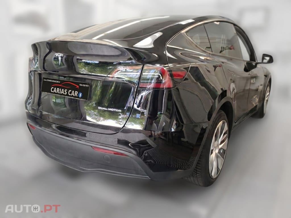 Tesla Model Y LONG RANGE DUAL M