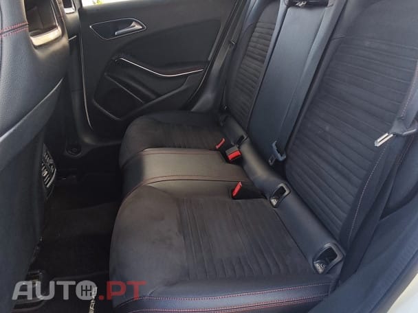 Mercedes-Benz A 180 AMG Sport BlueEfficiency