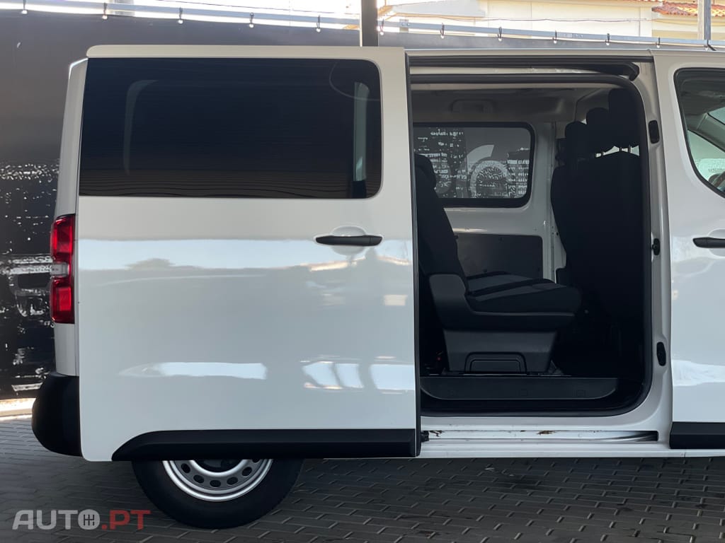 Peugeot Traveller 1.5 BlueHDi L2H1 Active Standard