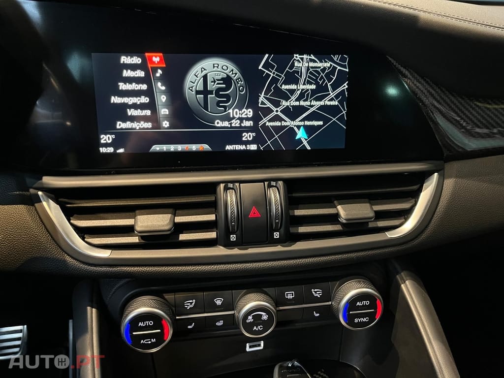 Alfa Romeo Giulia Quadrifoglio bi-turbo 510cv