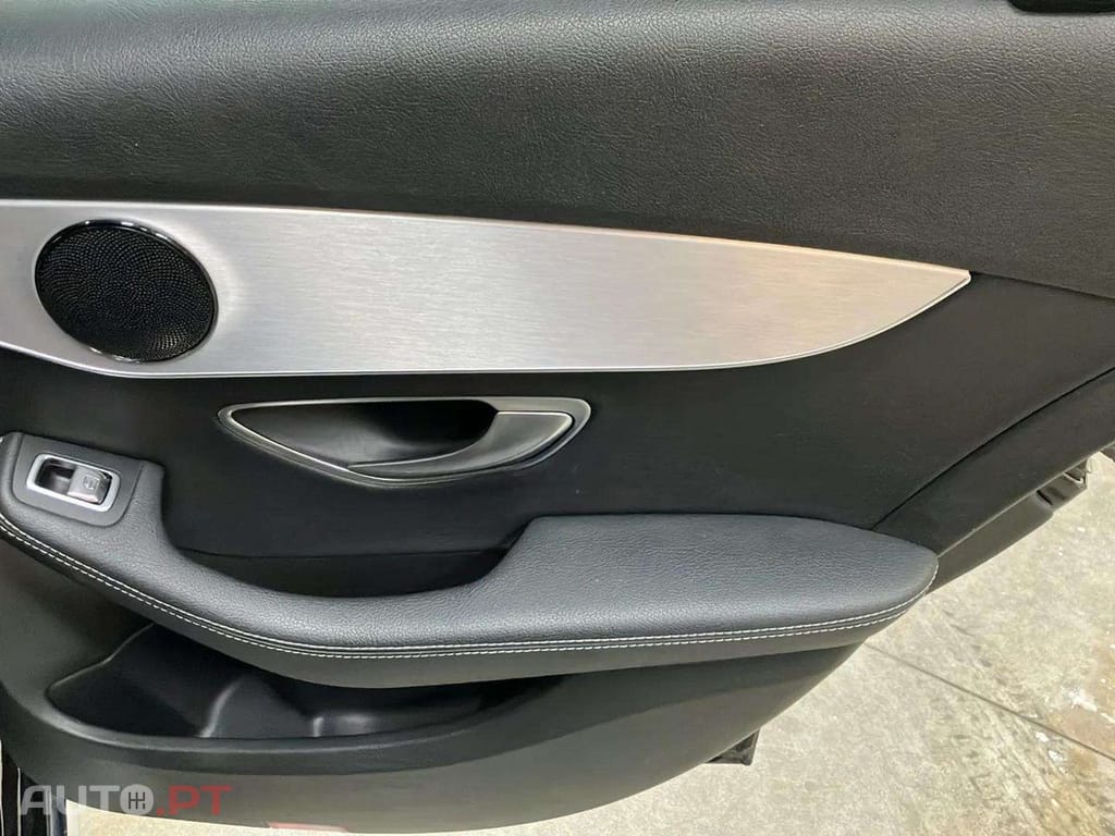 Mercedes-Benz C 300 de Avantgarde