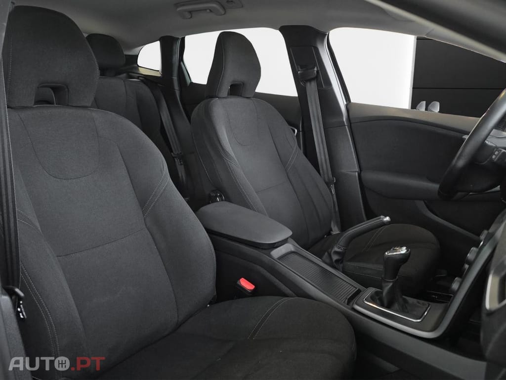 Volvo V40 2.0 D2 Momentum