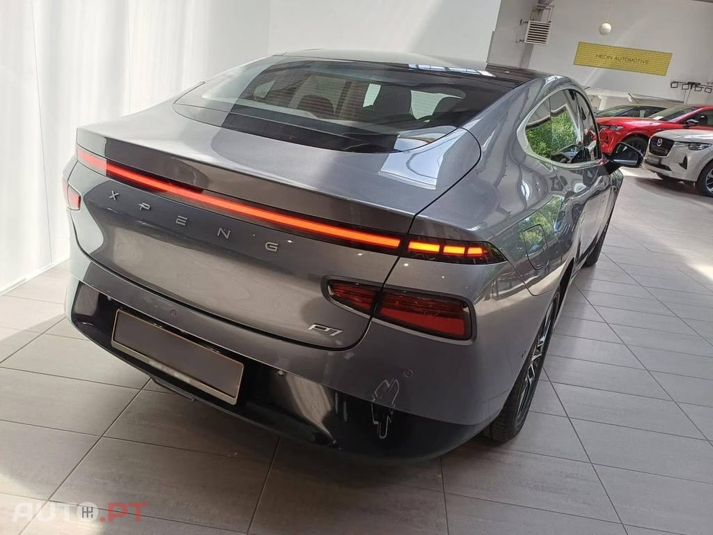 XPeng P7 Long Range rWD