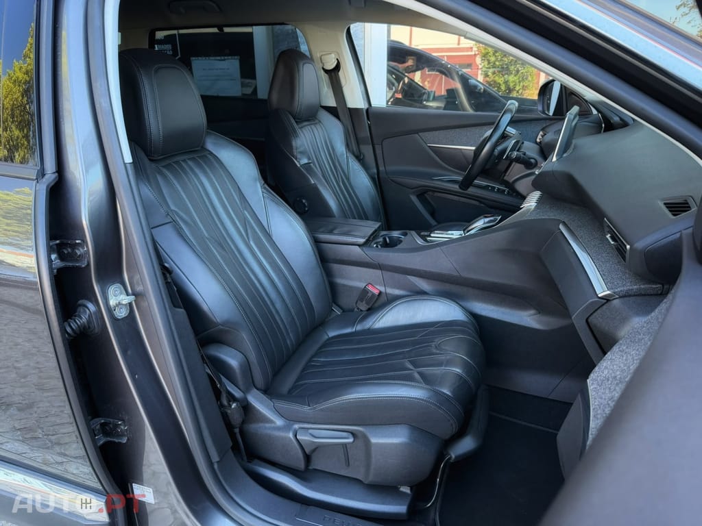 Peugeot 5008 1.5 BlueHDi Allure Pack EAT8